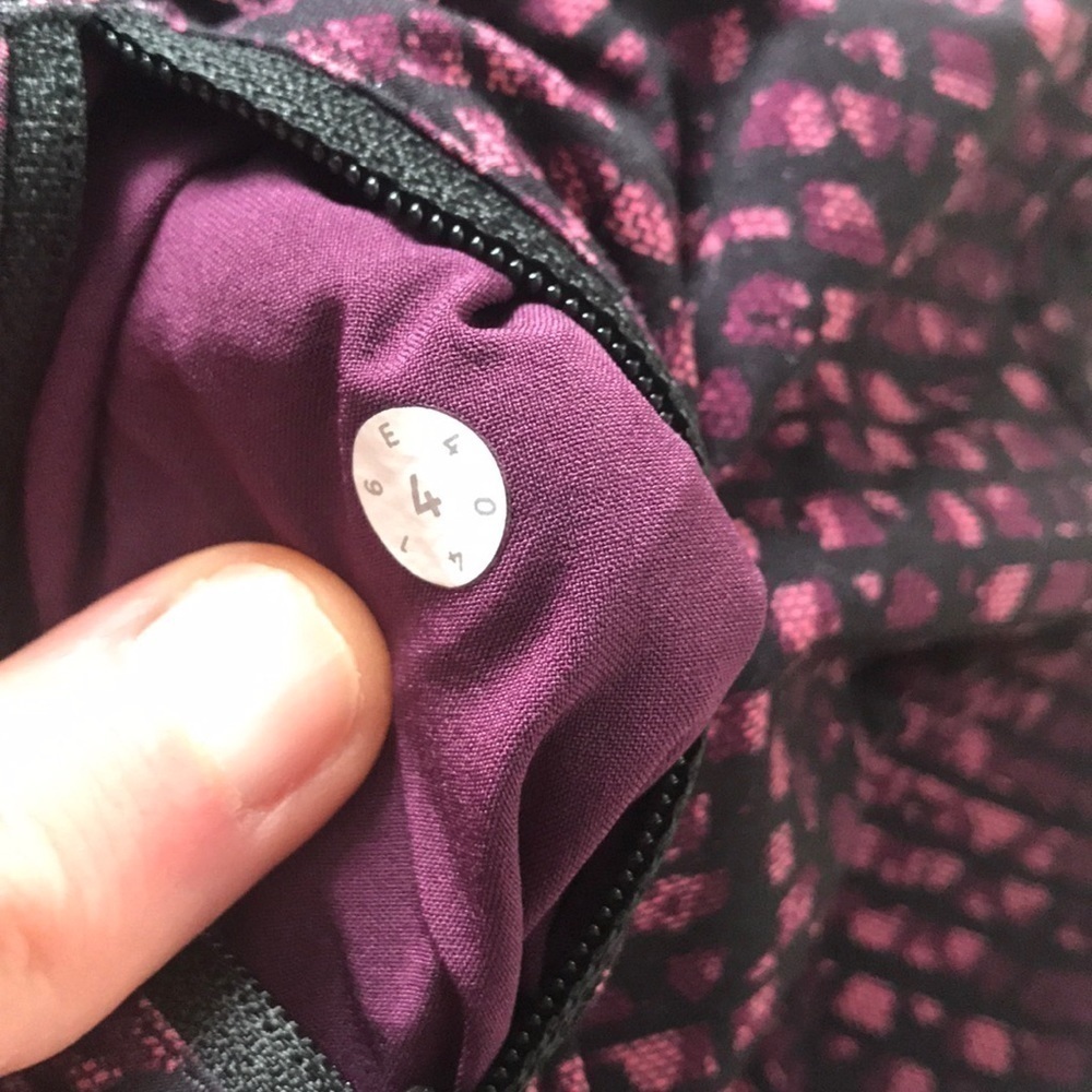 Lululemon Tracker Short IV (4") Shatter Weave - Picture 2 of 9